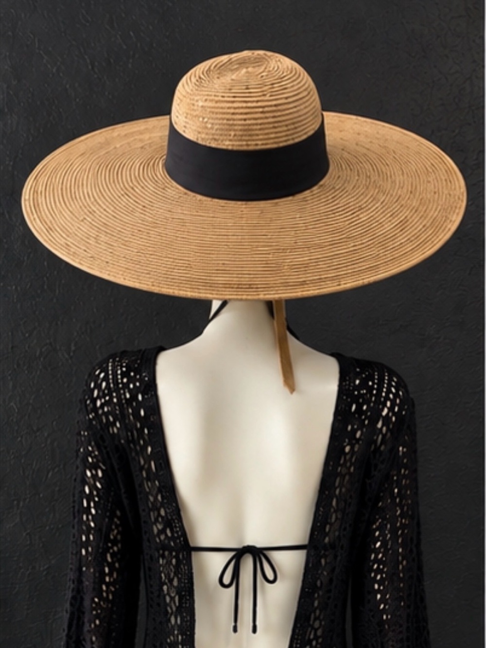Wide brim beach straw hat
